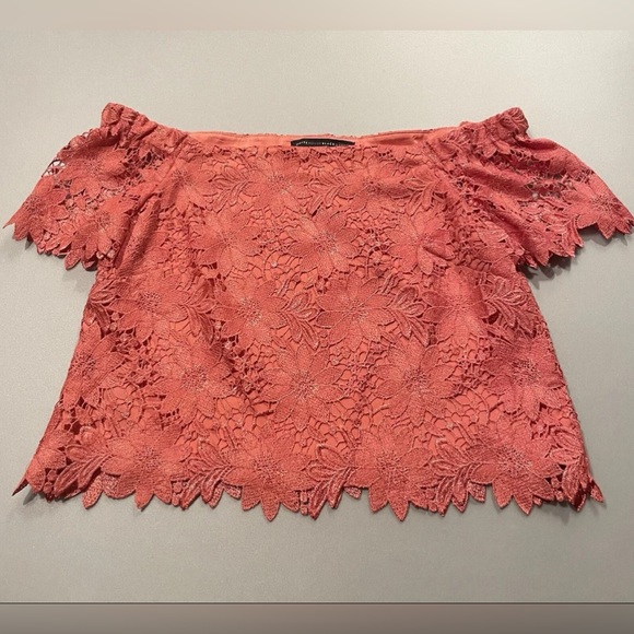 White House Black Market Tops - White House Black Matket Size 4 Salmon Lace Crop Top